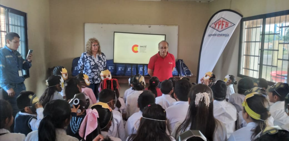 Actividad en unidad educativa San Juan